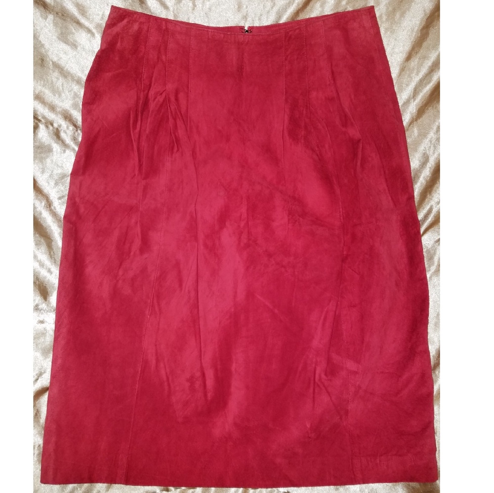 Gorgeous Suede Evan Davies Pleated Skirt